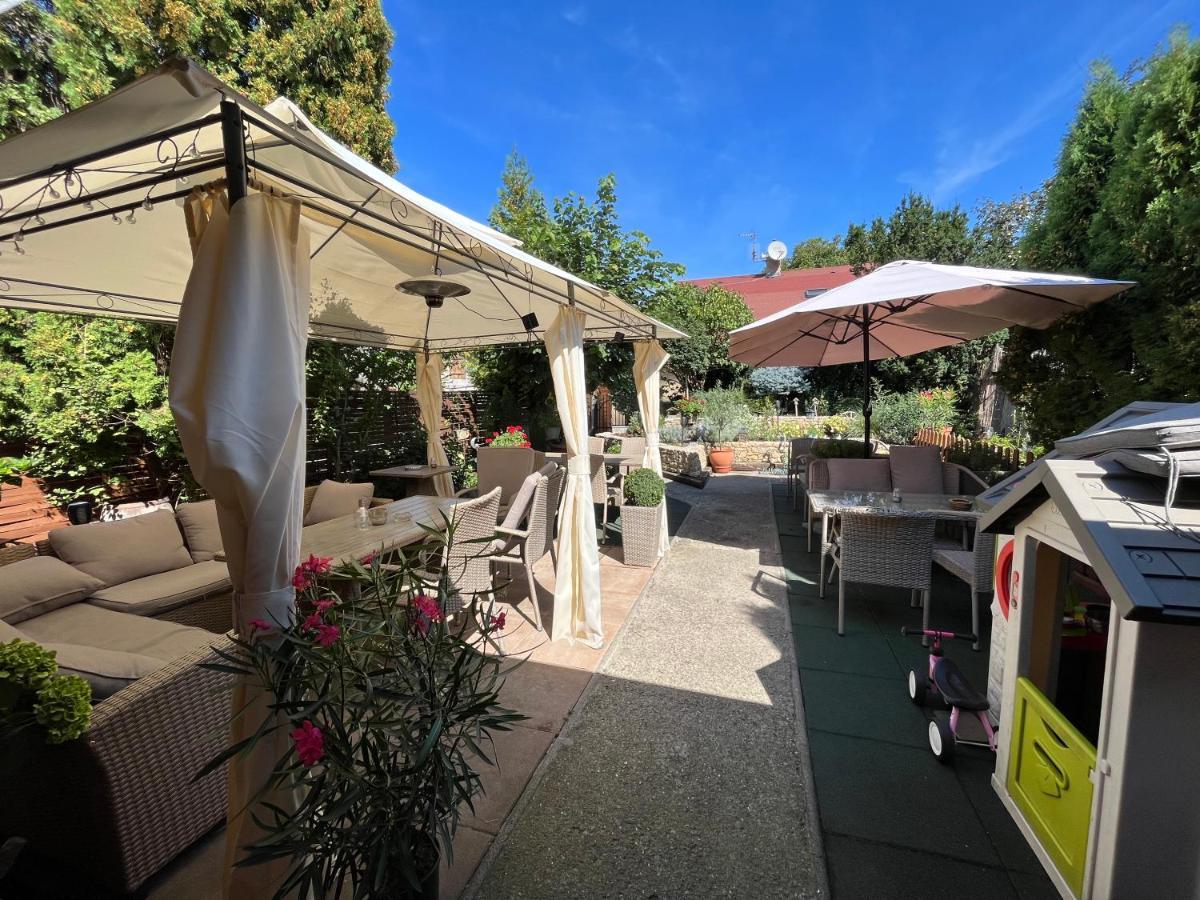 Maria Penzion & Restaurant Trencin Exterior photo
